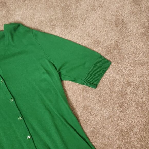 New York & Company Green Buttoned Cardigan w/ Shortsleeves Size M - Picture 7 of 8